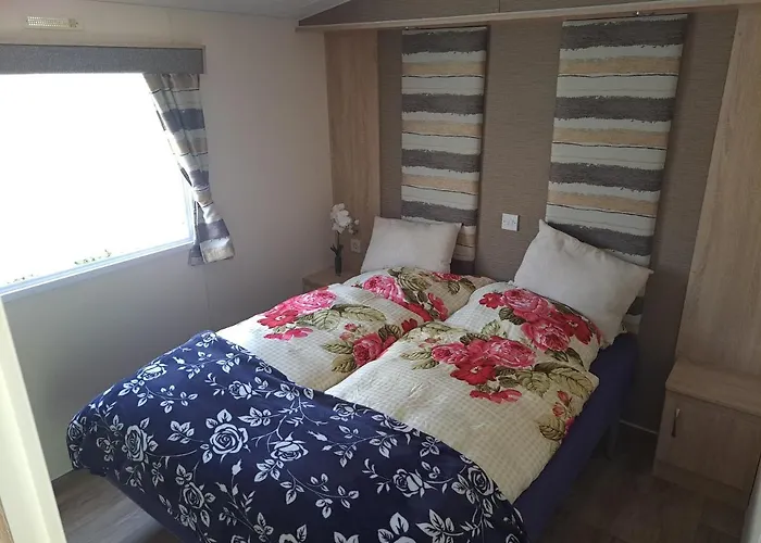 De' Borns Mobielhome بيت للعطل *